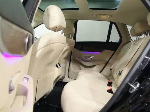 Certified 2022 Mercedes-Benz GLC 300 4MATIC image 30
