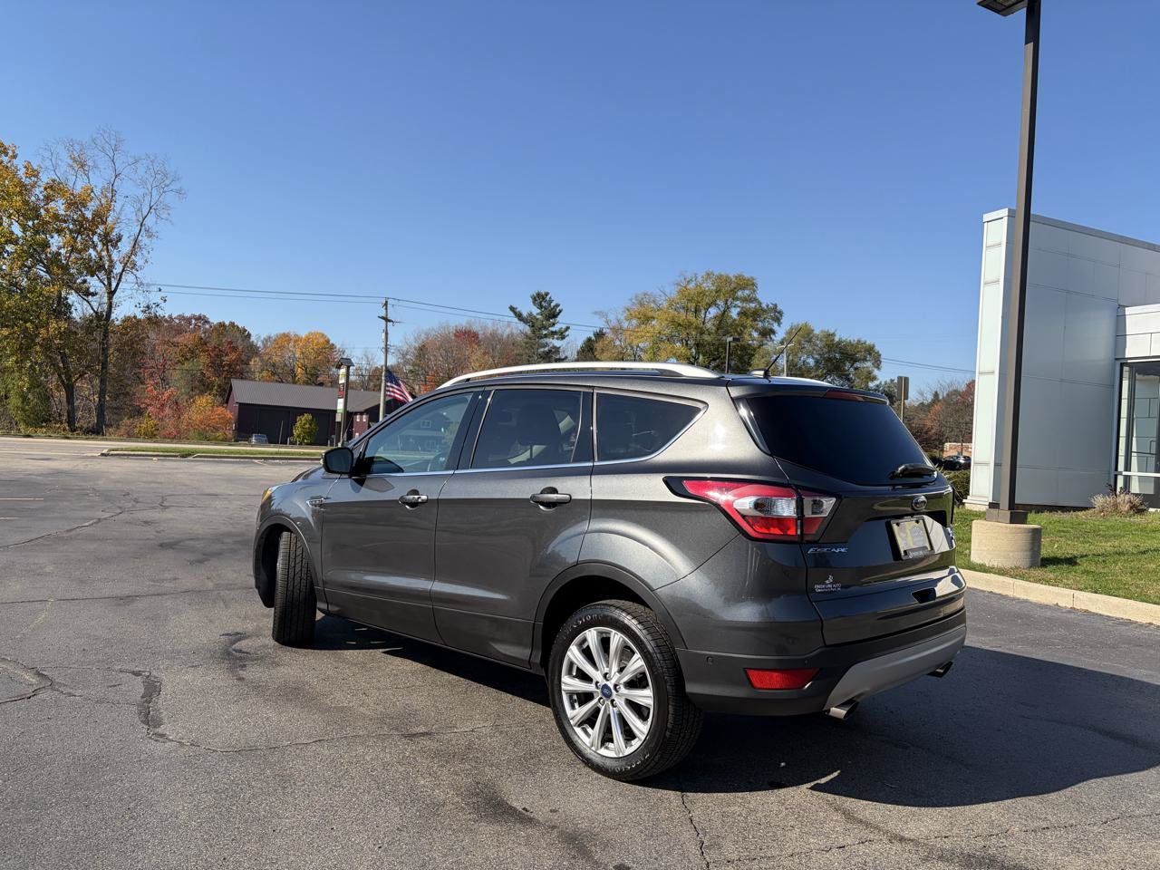 Used 2017 Ford Escape Titanium w/ Equipment Group 301A FWD image 5