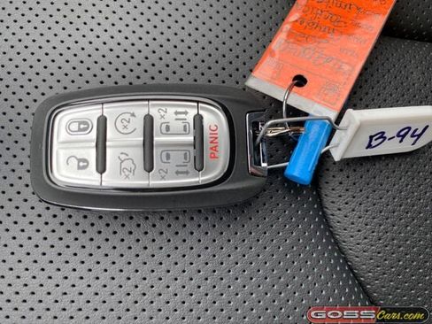 New 2026 Chrysler Pacifica Limited image 30