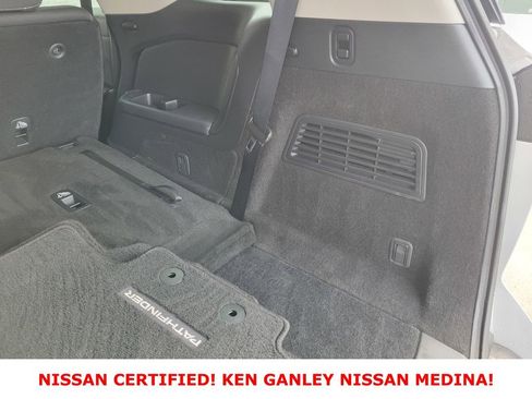 Certified 2025 Nissan Pathfinder SV image 48