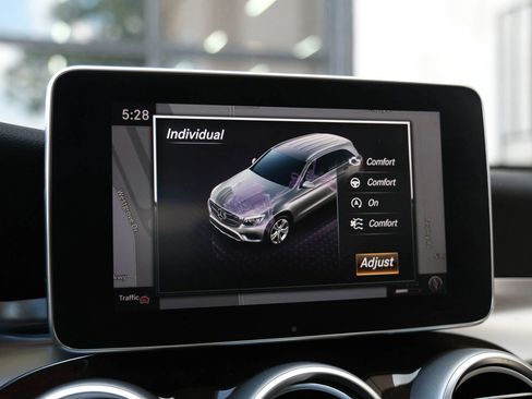 Used 2018 Mercedes-Benz GLC 300 image 41