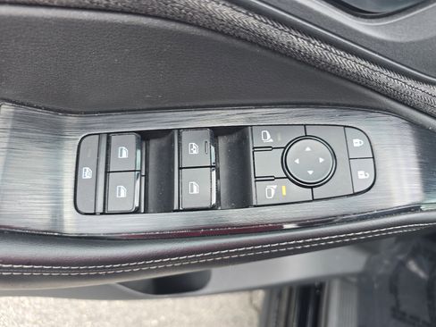 Used 2022 Nissan Rogue SV FWD image 27
