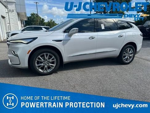 Used 2023 Buick Enclave Premium w/ Experience Buick Package FWD image 1