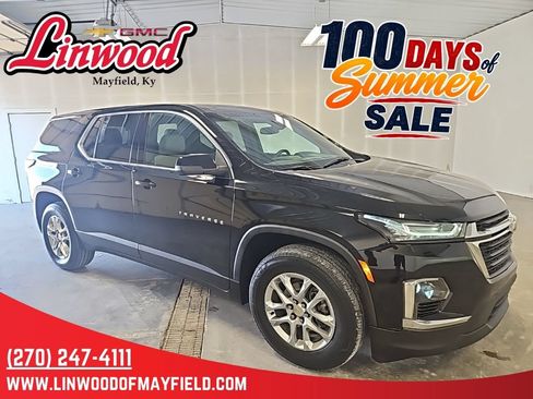 Used 2023 Chevrolet Traverse LS FWD image 1