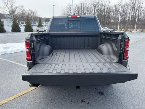 New 2026 RAM 1500 4x4 Crew Cab image 7