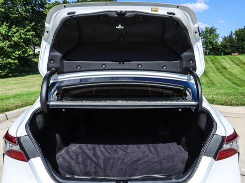 Used 2022 Toyota Camry XSE w/ Cold Weather Package image 23