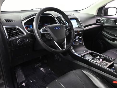 Used 2019 Ford Edge Titanium w/ Equipment Group 301A AWD/4WD image 12