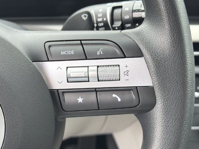 Certified 2026 Hyundai Tucson SE FWD image 28