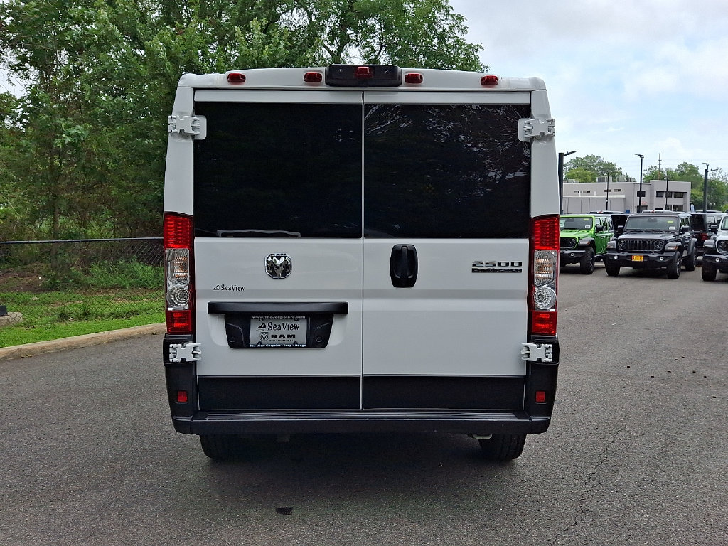 Used 2025 RAM ProMaster 2500 w/ U-Haul Equipment Group FWD image 5