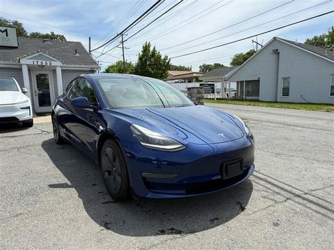 Used 2023 Tesla Model 3 Standard Range RWD image 7