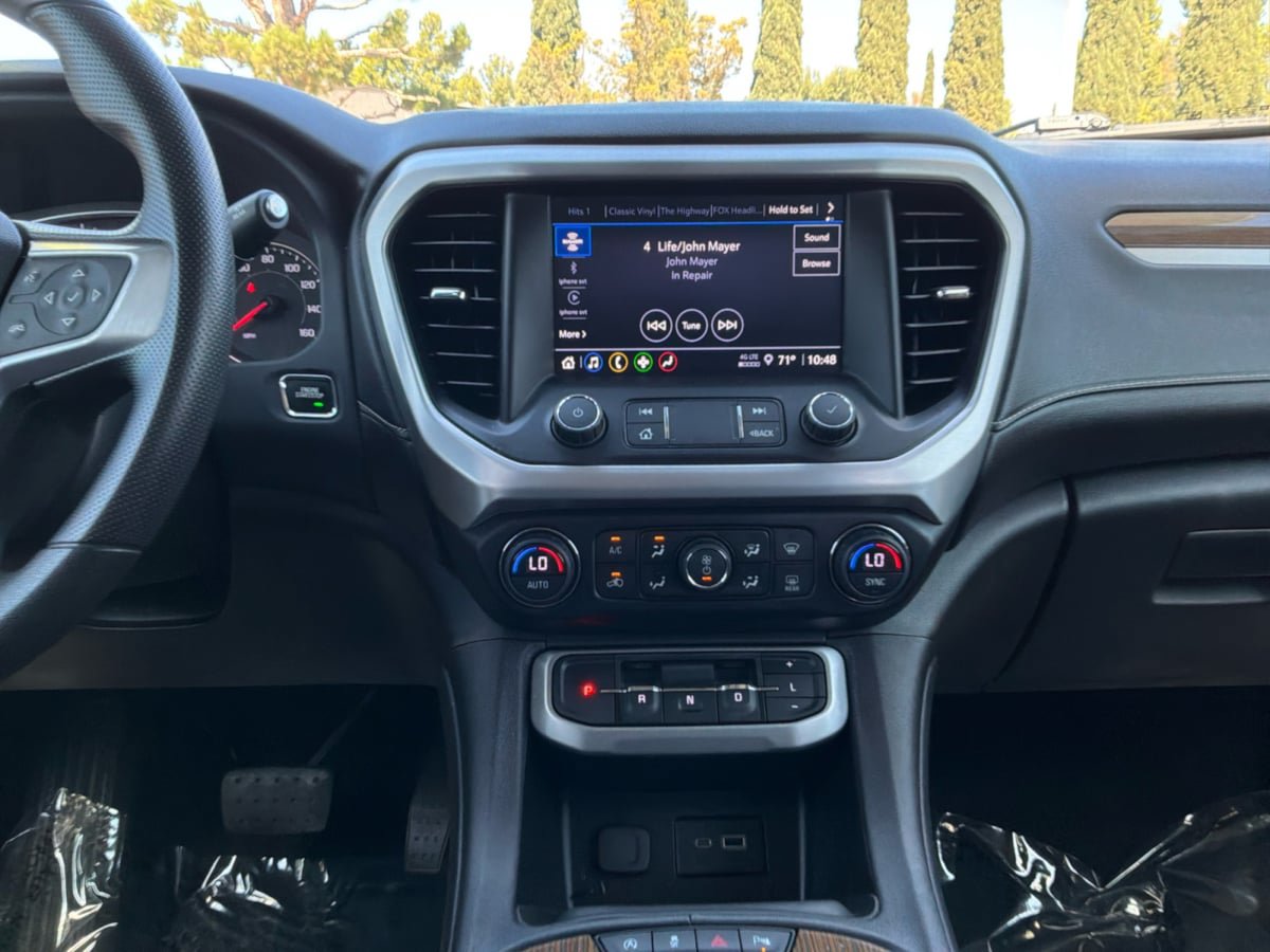Used 2021 GMC Acadia SLE w/ Driver Convenience Package FWD image 15