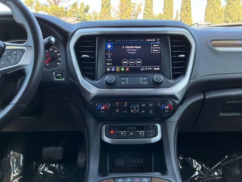 Used 2021 GMC Acadia SLE w/ Driver Convenience Package FWD image 15