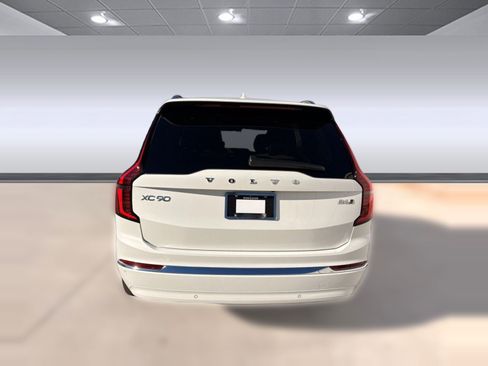 New 2026 Volvo XC90 B6 Ultra image 10