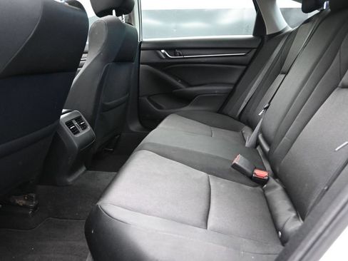 Used 2018 Honda Accord EX image 15
