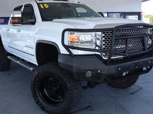 Used 2015 GMC Sierra 3500 Denali w/ Duramax Plus Package image 2