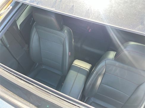 Used 2023 Chevrolet Equinox RS w/ RS Leather Package image 22