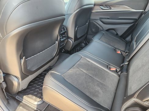 New 2026 Jeep Grand Cherokee Altitude RWD image 20