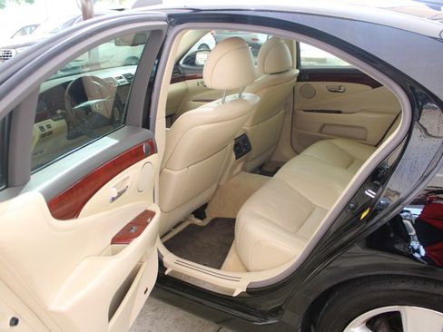 Used 2012 Lexus LS 460 image 11