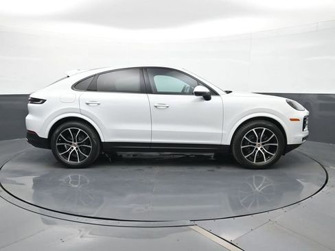 Certified 2026 Porsche Cayenne Coupe AWD/4WD image 23