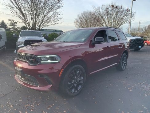 Certified 2024 Dodge Durango GT image 1