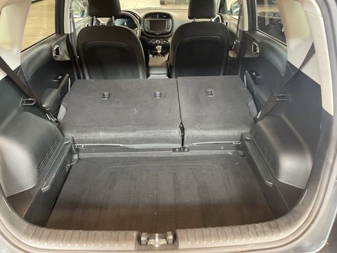 Certified 2023 Kia Soul LX FWD image 18