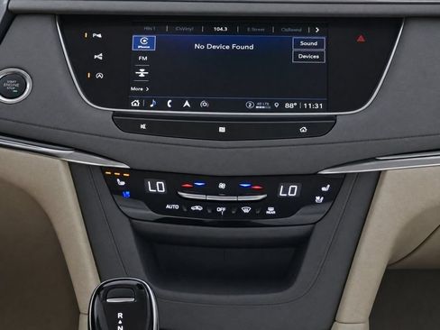 Used 2021 Cadillac XT5 Premium Luxury FWD image 10