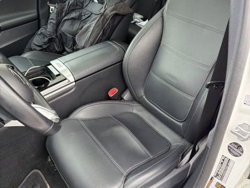 Certified 2023 Mercedes-Benz C 300 4MATIC Sedan image 4