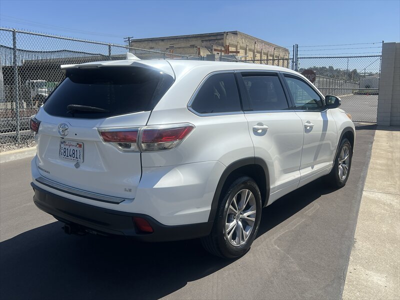 Used 2014 Toyota Highlander Plus FWD image 13