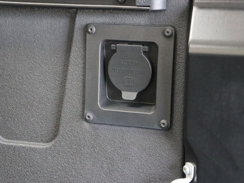 Used 2023 Toyota Tundra Limited w/ Power Package image 36