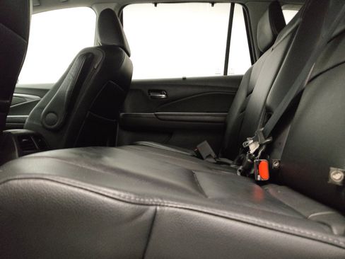 Used 2016 Honda Pilot EX-L image 18