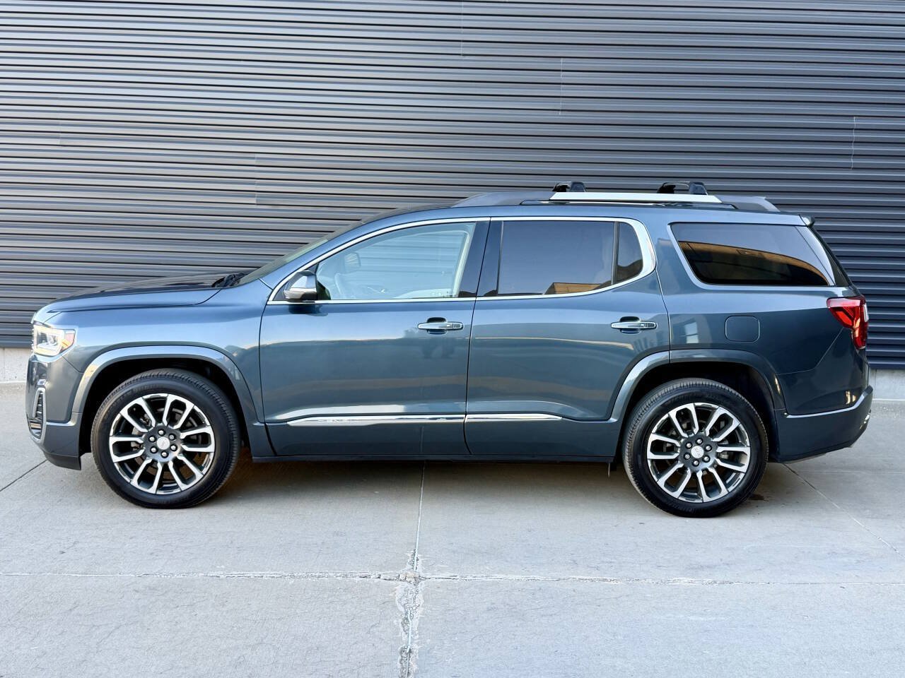 Used 2020 GMC Acadia Denali w/ Trailering Package AWD/4WD image 9