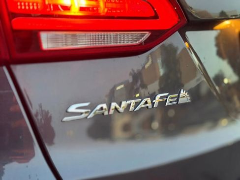 Used 2017 Hyundai Santa Fe Sport w/ 2.4L Tech Package 04 image 10