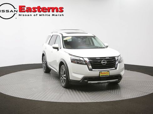 Used 2023 Nissan Pathfinder Platinum AWD/4WD image 54