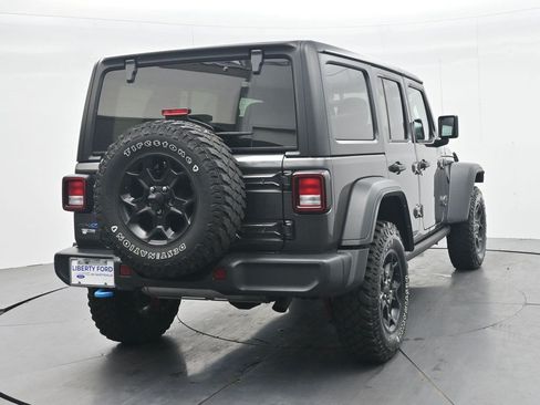 Used 2023 Jeep Wrangler Unlimited w/ Cold Weather Group AWD/4WD image 6