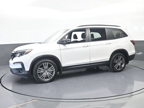 Used 2022 Honda Pilot Sport image 2
