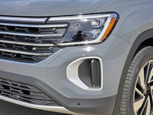 New 2026 Volkswagen Atlas SE FWD image 7