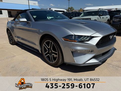 Used 2021 Ford Mustang Convertible w/ Equipment Group 101A image 3