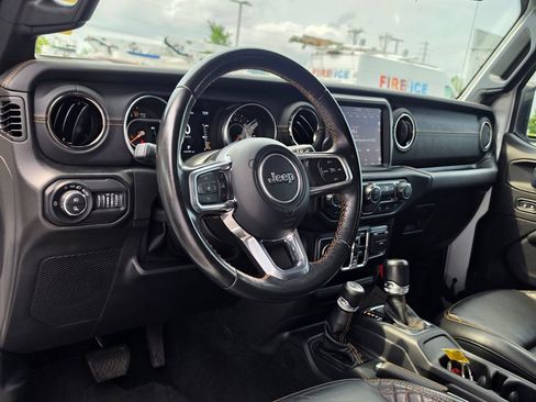 Used 2022 Jeep Gladiator Overland AWD/4WD image 11