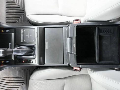 Used 2023 Lexus GX 460 w/ Black Line Special Edition AWD/4WD image 37