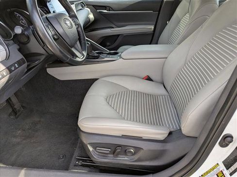 Used 2023 Toyota Camry SE image 15
