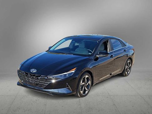 Certified 2022 Hyundai Elantra Limited w/ Cargo Package image 4