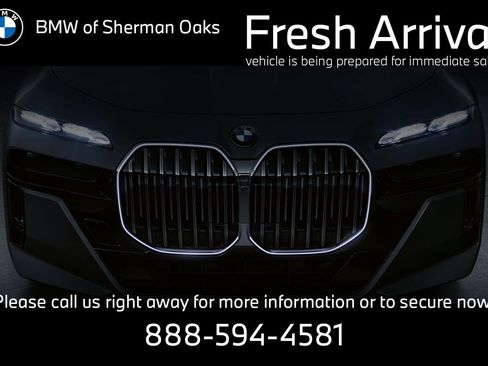 Used 2023 BMW 430i Coupe w/ Premium Package RWD image 2