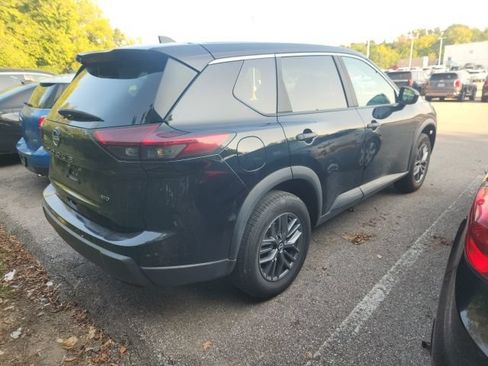Used 2024 Nissan Rogue S AWD/4WD image 6