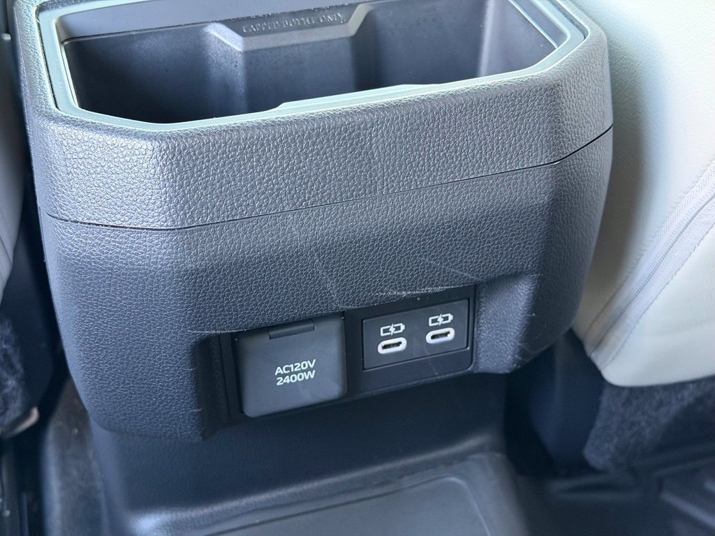 Used 2025 Toyota Tacoma Limited AWD/4WD image 26