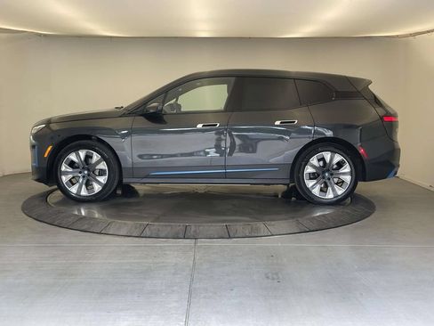 Used 2024 BMW iX xDrive50 AWD/4WD image 2