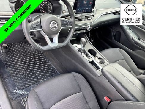 Certified 2025 Nissan Altima 2.5 SV FWD image 16