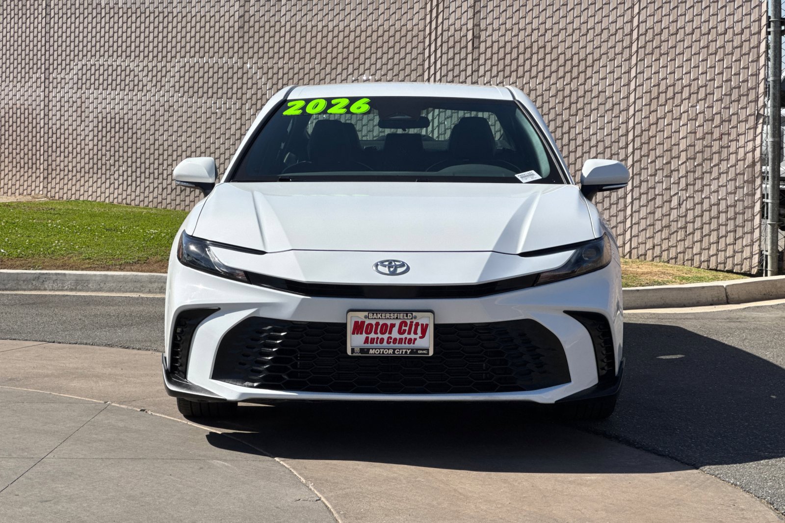 Used 2026 Toyota Camry SE FWD image 9
