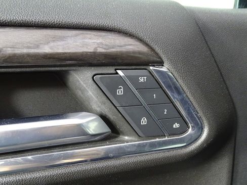 Used 2023 Chevrolet Silverado 1500 LTZ w/ Z71 Off-Road Package image 19