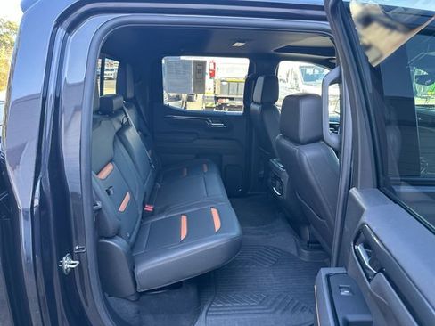 Used 2025 GMC Sierra 1500 AT4 w/ AT4 Premium Package AWD/4WD image 24