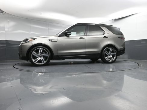 Used 2022 Land Rover Discovery HSE R-Dynamic image 31